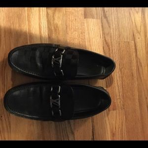 LV men’s shoes, driver black size 6.5